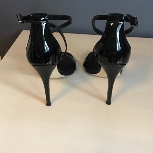 Micheal kors Antonia sandal - Picture 4 of 6